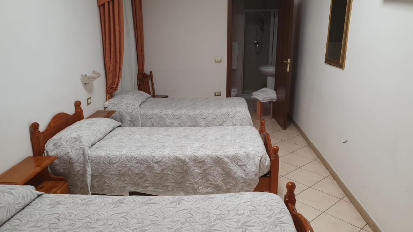 4 Mori Hotel 3*